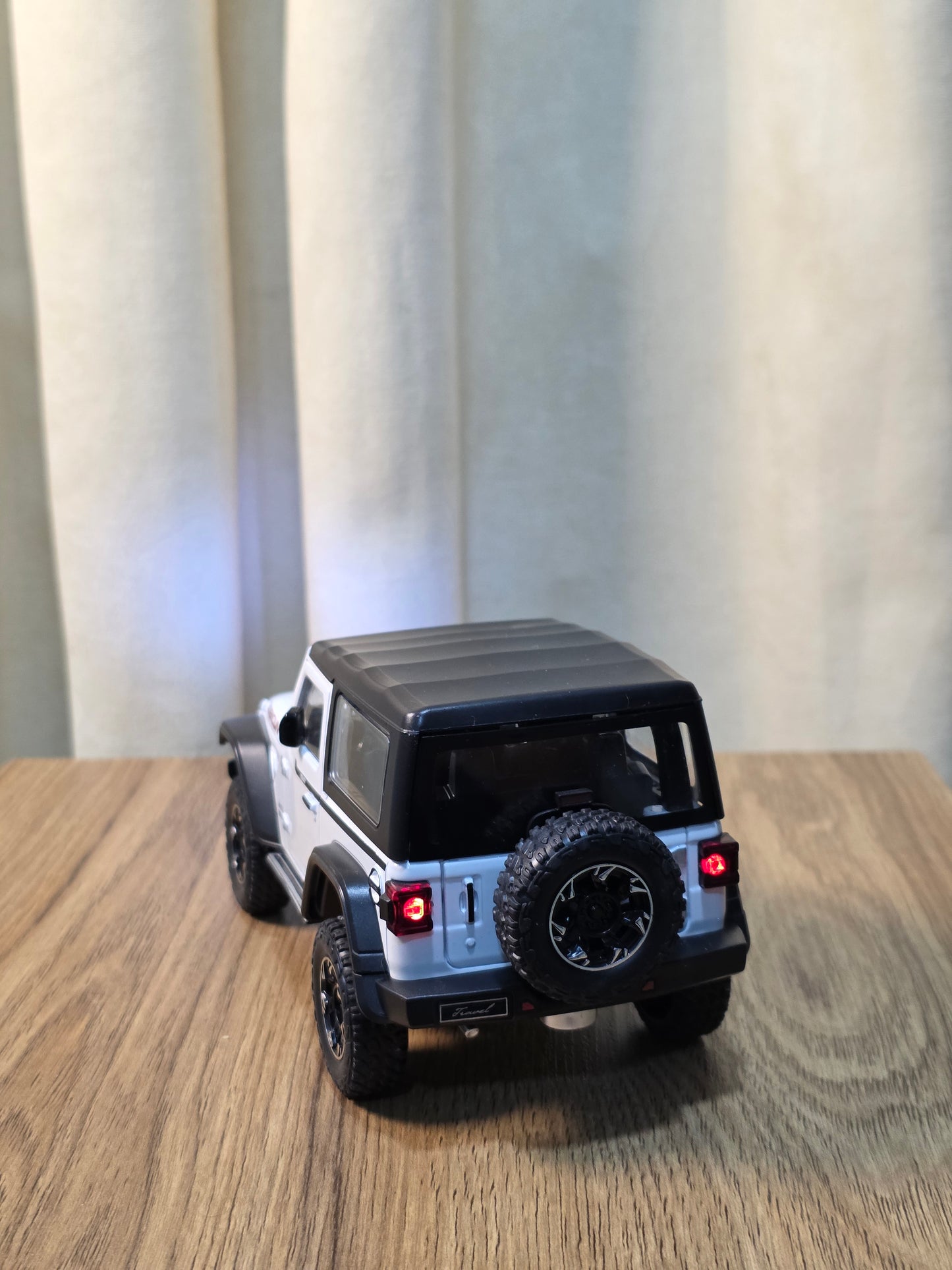 Jeep Wrangler Rubicon 1:24