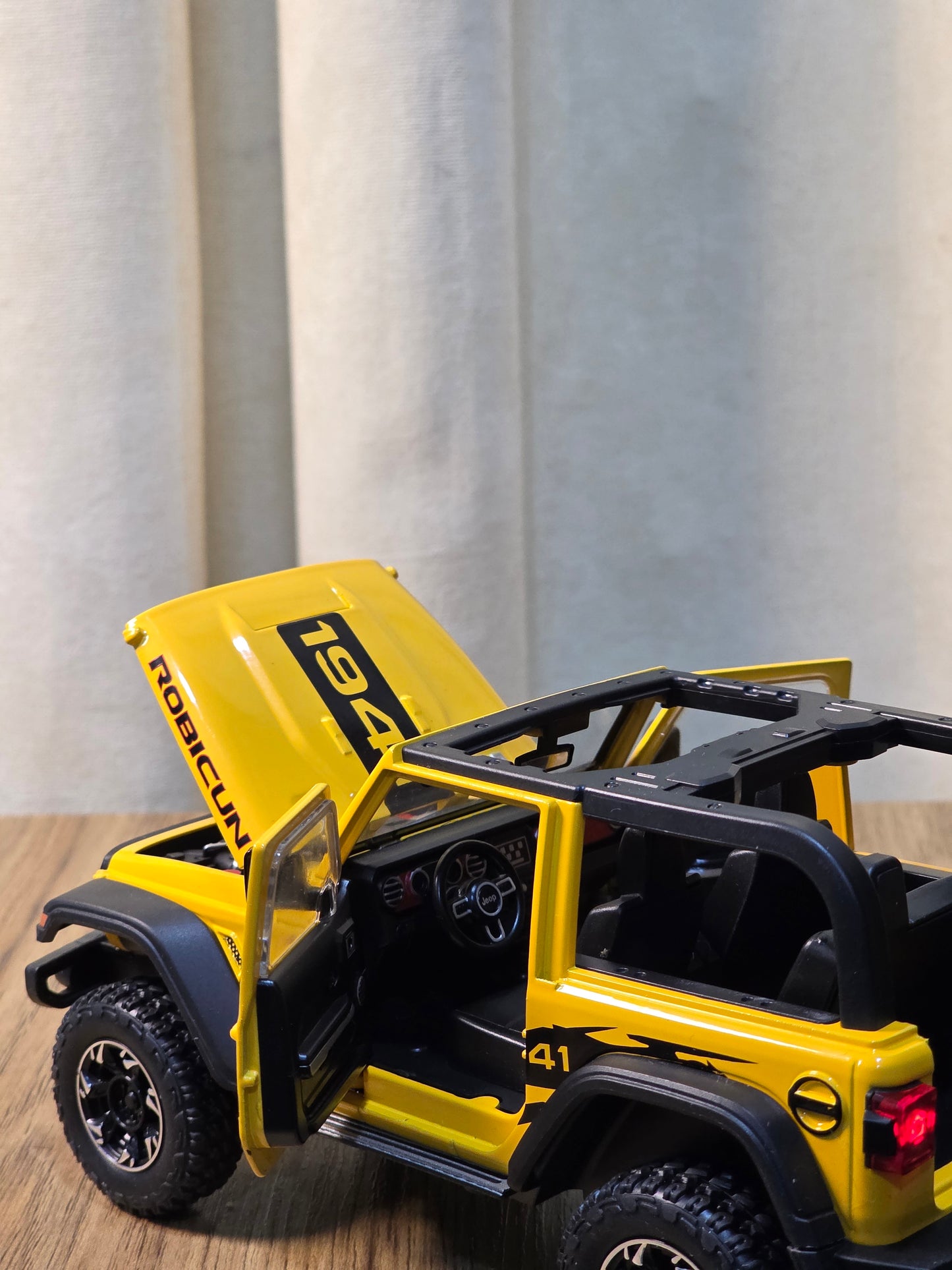 Jeep Wrangler Rubicon 1:24