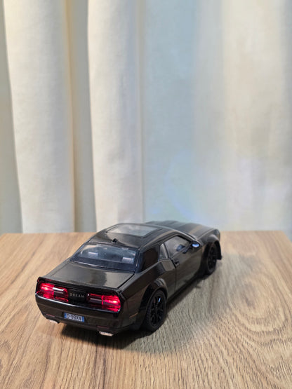 Dodge Challenger SRT Hellcat Widebody 1:24