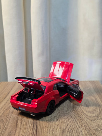 Dodge Challenger SRT Hellcat Widebody 1:24