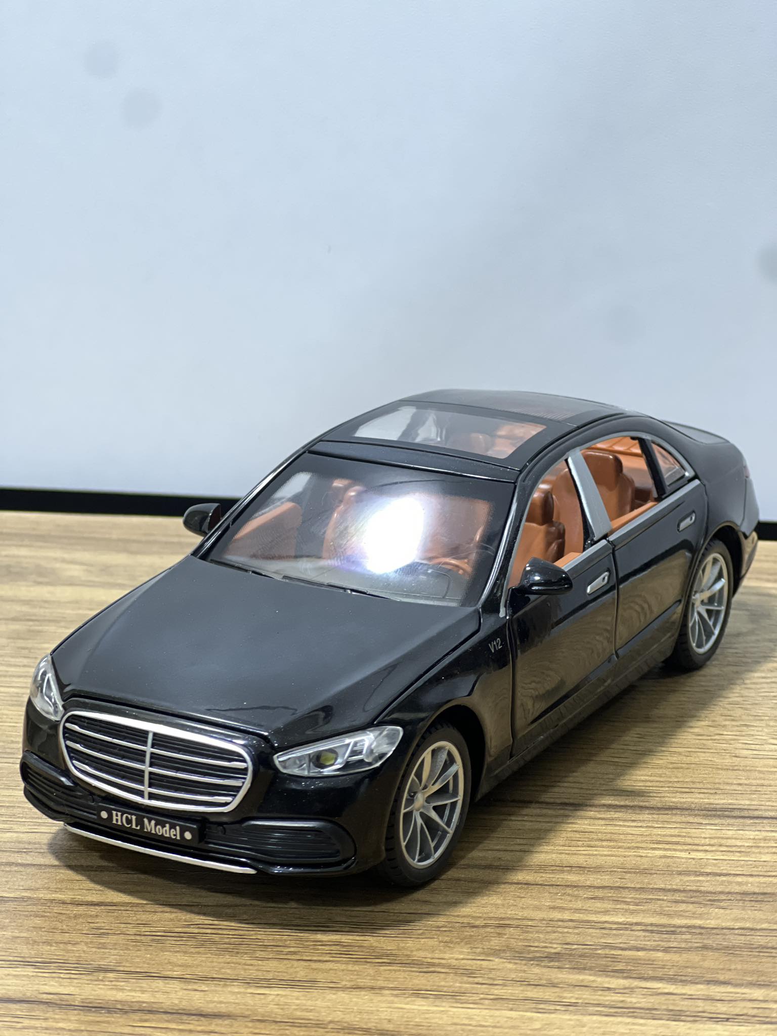 რკინის პულტიანი მანქანები