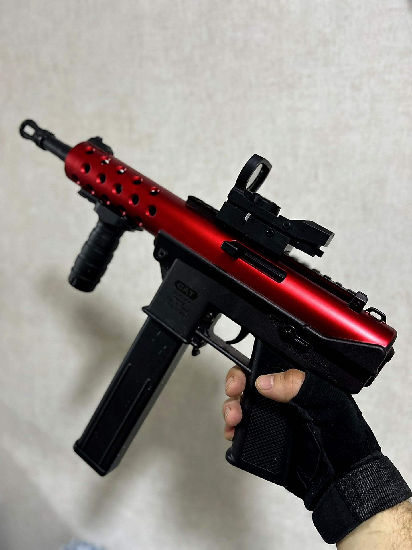 Tec-9 - ორბიზის ტყვიებზე